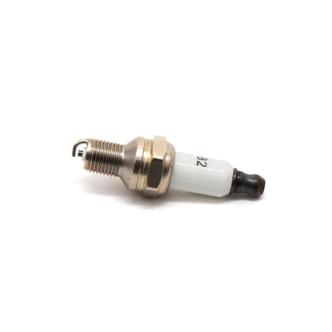 Cub Cadet® Spark Plug (794-00082)