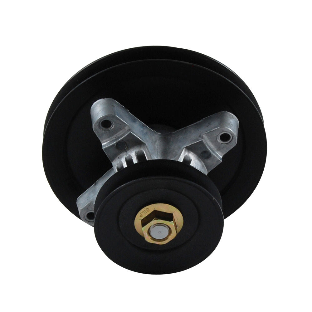 Cub Cadet® Spindle Assembly (918-0411A)