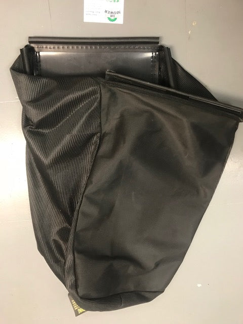 MTD® Cub Cadet Grass Bag (764-04082A)