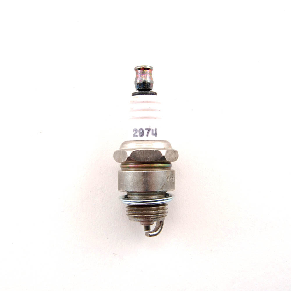 Cub Cadet® Spark Plug (IM-150265091)